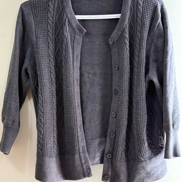 Gray Textured Knit Open Front Cardigan - Picture 2 of 5